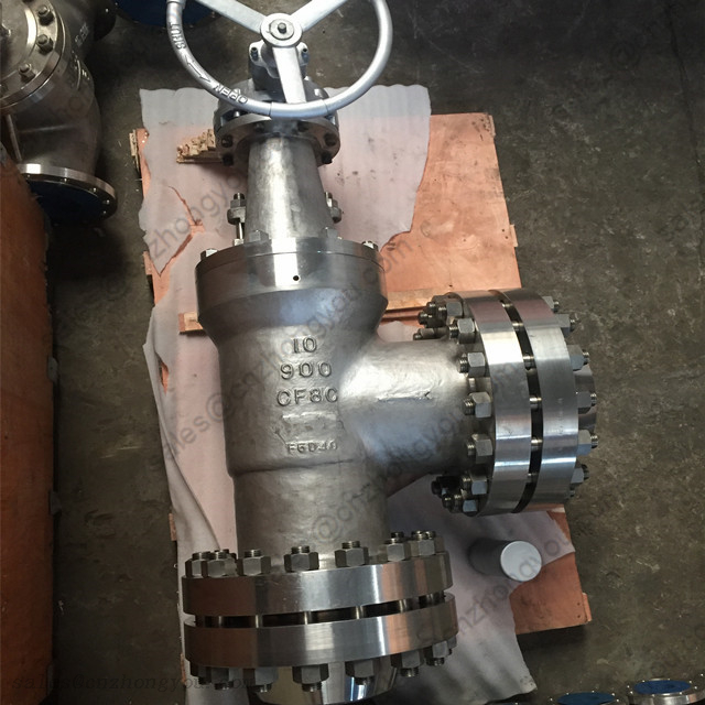 ANGLE GLOBE VALVE, Pressure Seal, 10'' 900LB, ASTM A351 CF8C Body, RTJ Ends
