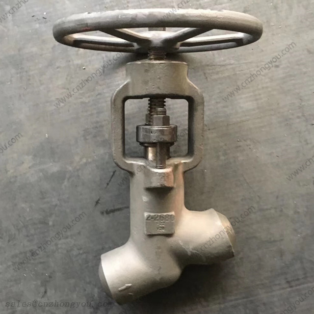 Bonnetless Globe Valve, 2'' 2680LB, ASTM A182 F22 Body, ASTM A182 F22 Disc, BW