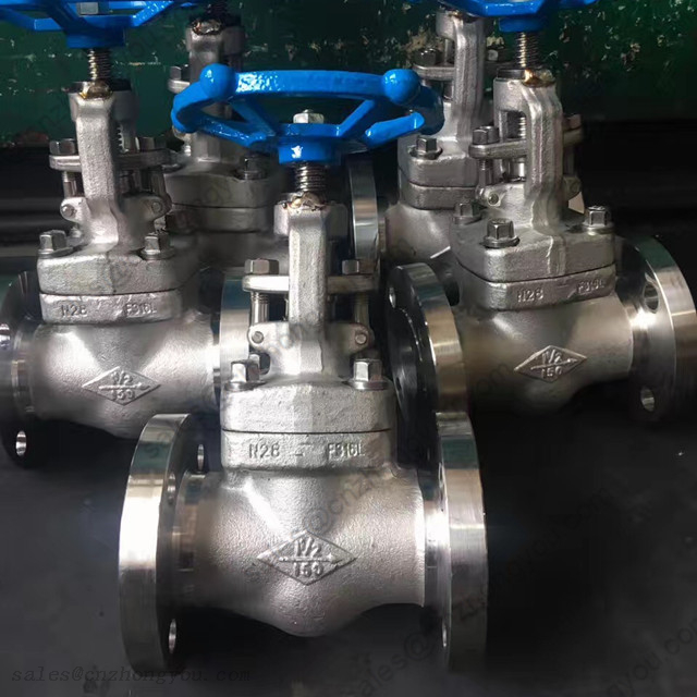 Forged Globe Valve 1-1/2'' 150LB, ASTM A182 F316L Body, F316L+STL Trim, RF