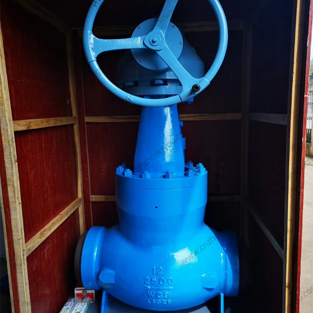 Pressure Seal Bonnet Globe Valve, 12'' 2500LB, ASTM A217 WC9 Body, Trim No.#5, BW Ends