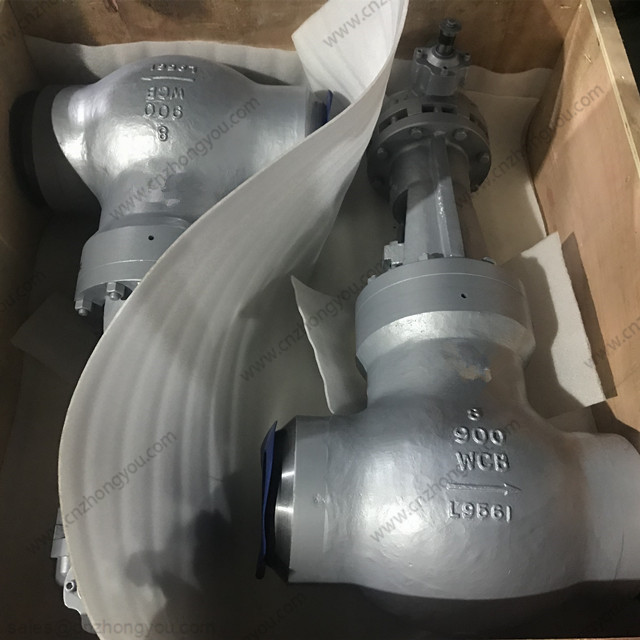 Pressure Seal Globe Valve, 8'' 900LB, ASTM A216 WCB Body, Trim No. #8, BW ends, Gearbox Operated