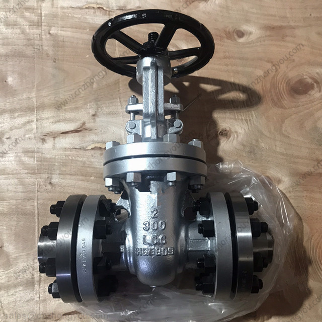 API600 Gate Valve, 2'' 300LB, ASTM A352 LCC Body, SS321 Trim, Male Face Flange