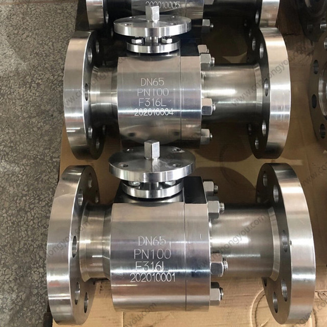 Bare Stem Reduced Bore Ball Valve, DN65 PN100, ASTM A182 F316L Body, ASTM A182 F316L Trim, RTJ Ends