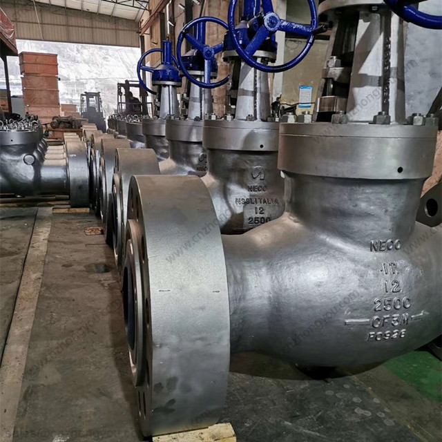 Pressure Seal Bonnet Globe Valve, 12'' 2500LB, ASTM A351 CF3M Body, F316L Trim, Ring Type Joint Flange