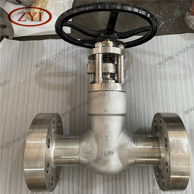 Incoloy 825 Globe Valve, 3'' 2500LB, UNS N08825 Body, N08825 Trim, RTJ Ends