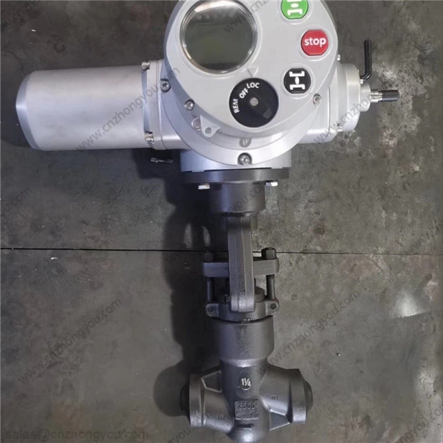 Electric Actuator Pressure Seal Bonnet Globe Valve, 1.25'' 2500LB, ASTM A182 F22 Body, Trim No. #5, Butt Weld